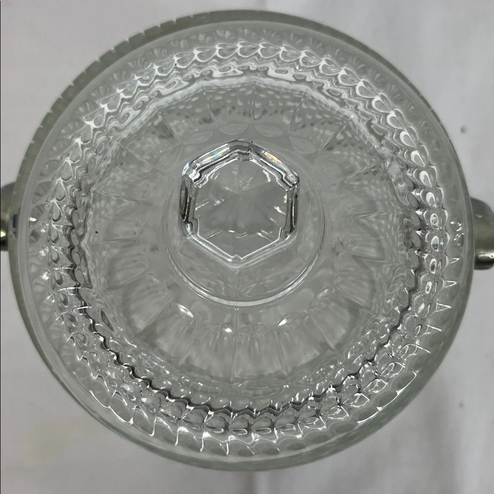 Vintage Art deco cut glass biscuit barrel jar or ice bucket. Has lid and handle